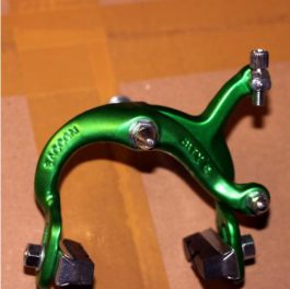 Bonin Freno Fixed Anodizzato nero o verde