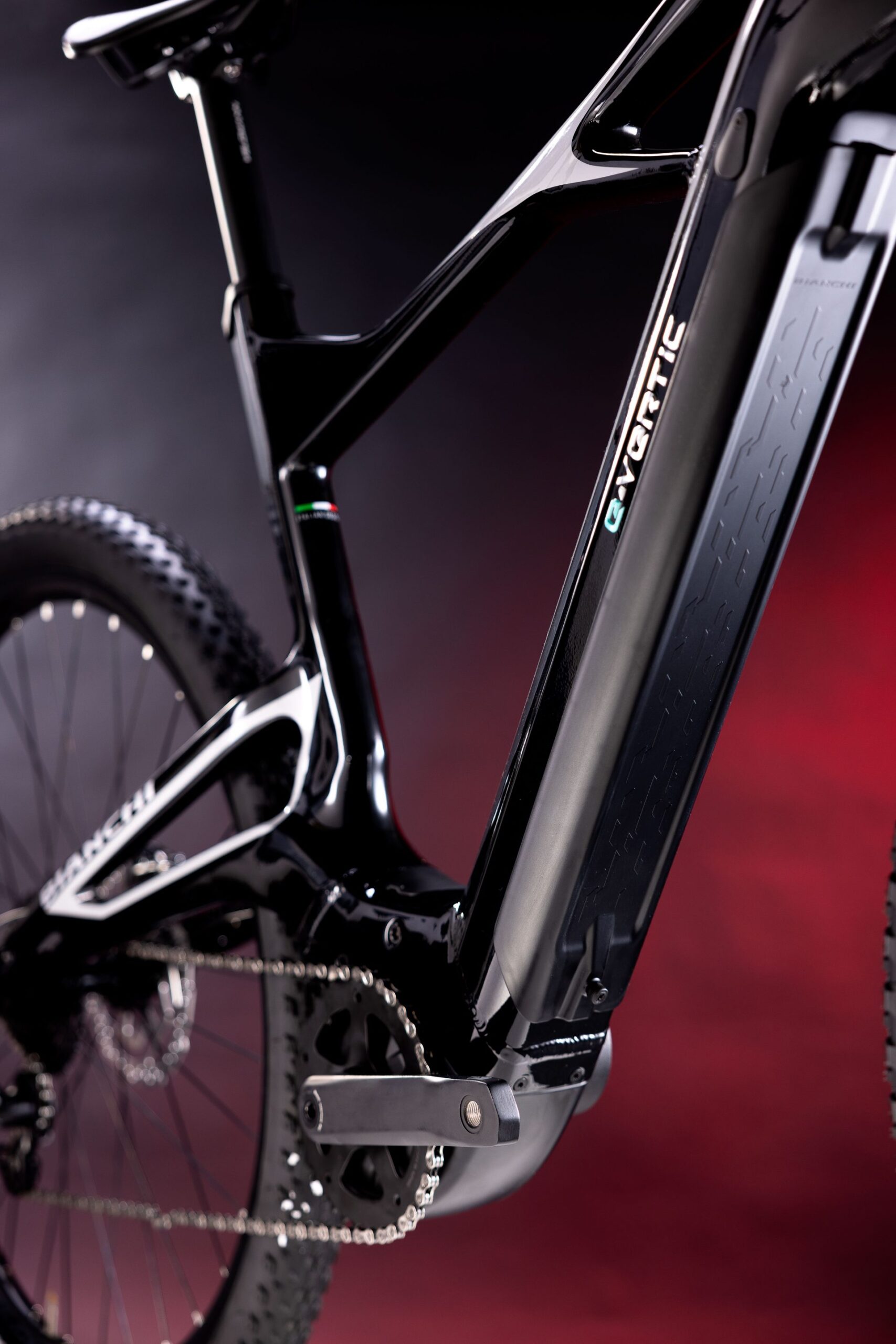 Bianchi E-VERTIC XTYPE Bosch 630Wh (Celeste Black, Size XL) - Image 2