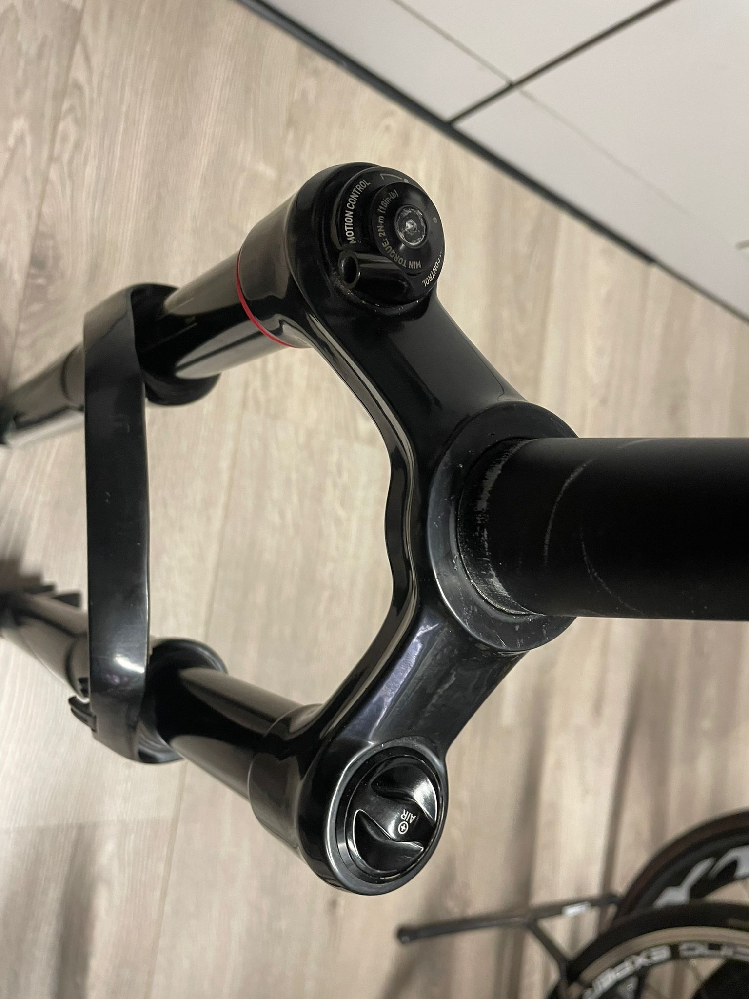 Rockshox REBA RL A8 100mm 29" Boost 15x110 Suspended Fork - Image 5