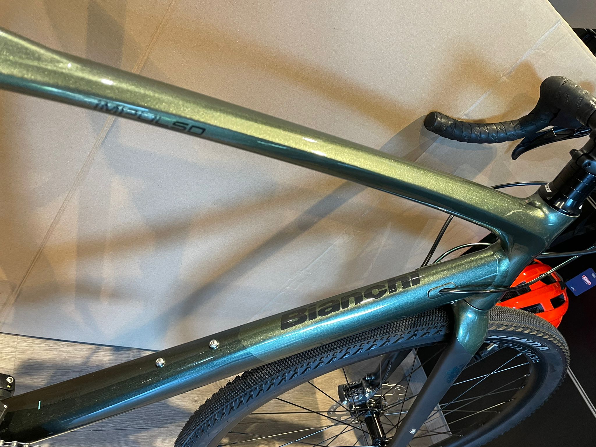 Bianchi IMPULSO ALLROAD Grx 600/810 Green Salamander Gravel Bike (2x11s) - Image 5