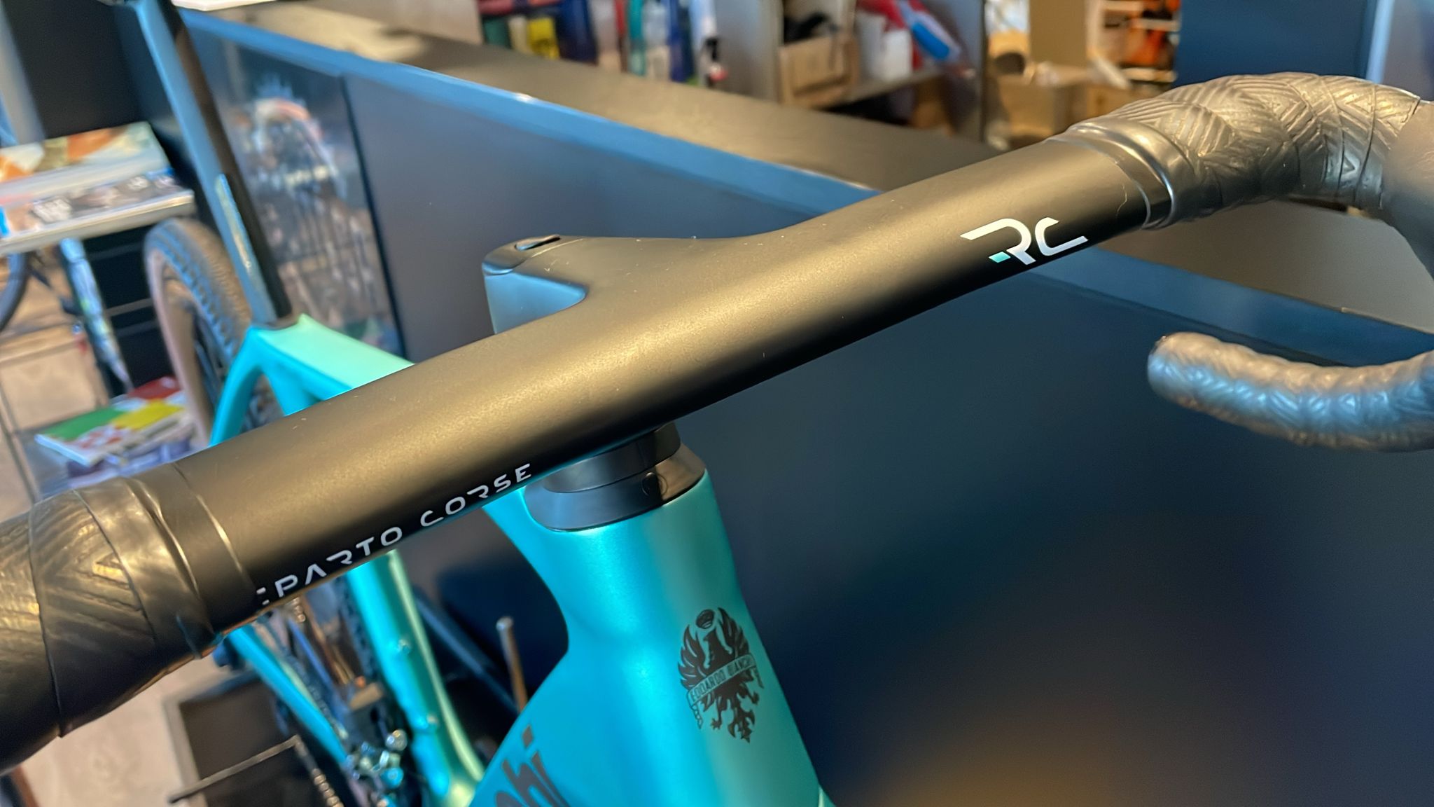 Bianchi IMPULSO RC Grx Di2 825 Gravel Bike (Matt Metallic Celeste