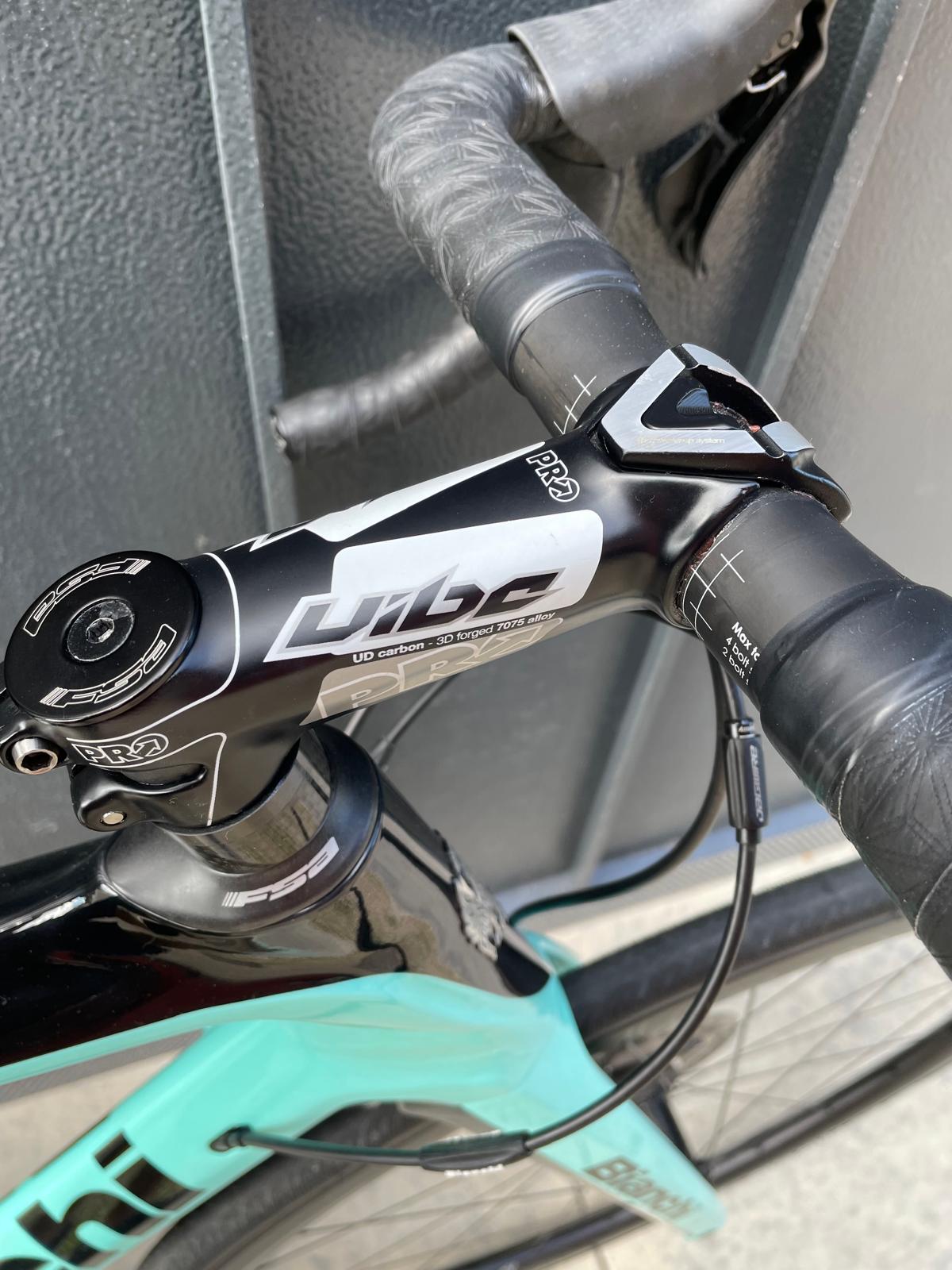 Bianchi Infinito CV Disc Ultegra (53cm) Preowned - Image 6