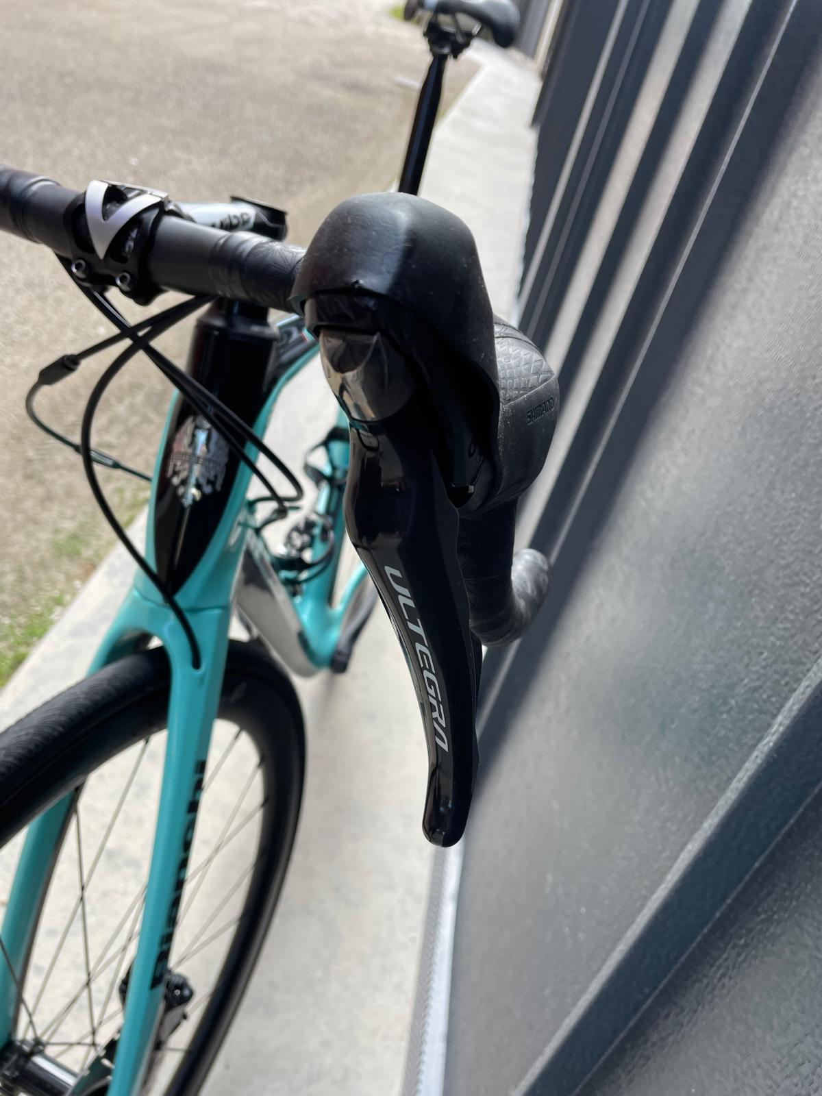 Bianchi Infinito CV Disc Ultegra (53cm) Preowned - Image 7