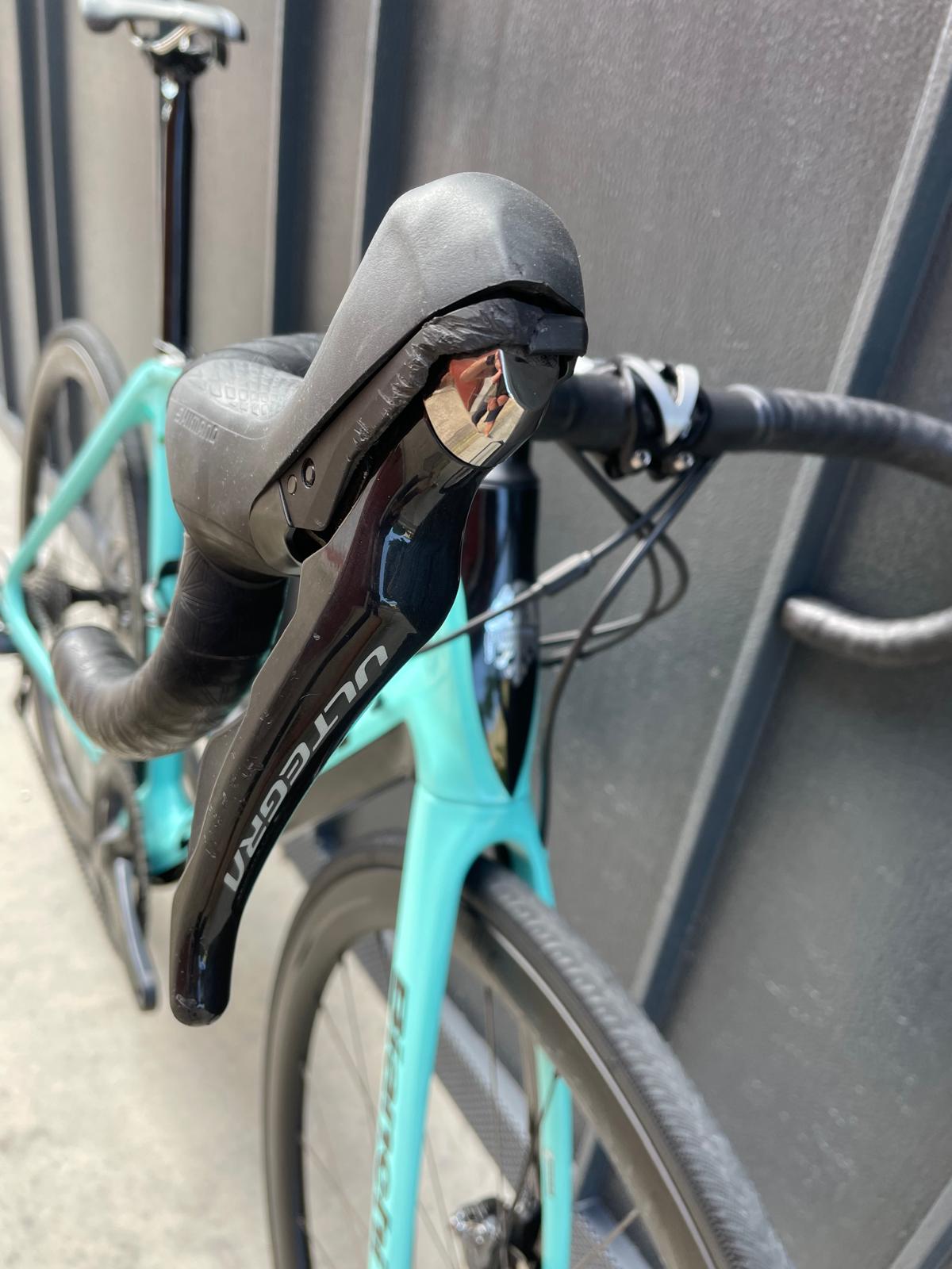 Bianchi Infinito CV Disc Ultegra (53cm) Preowned - Image 8