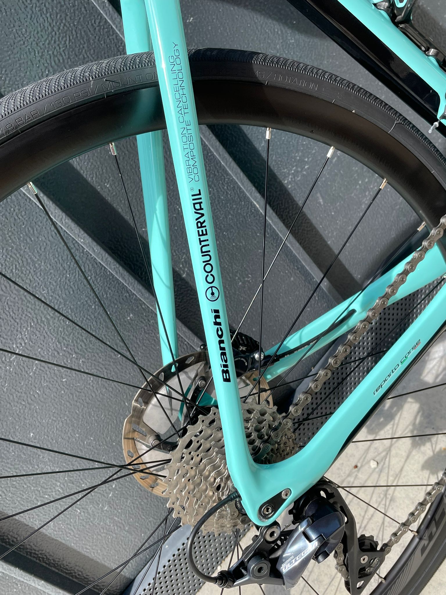 Bianchi Infinito CV Disc Ultegra (53cm) Preowned - Image 11