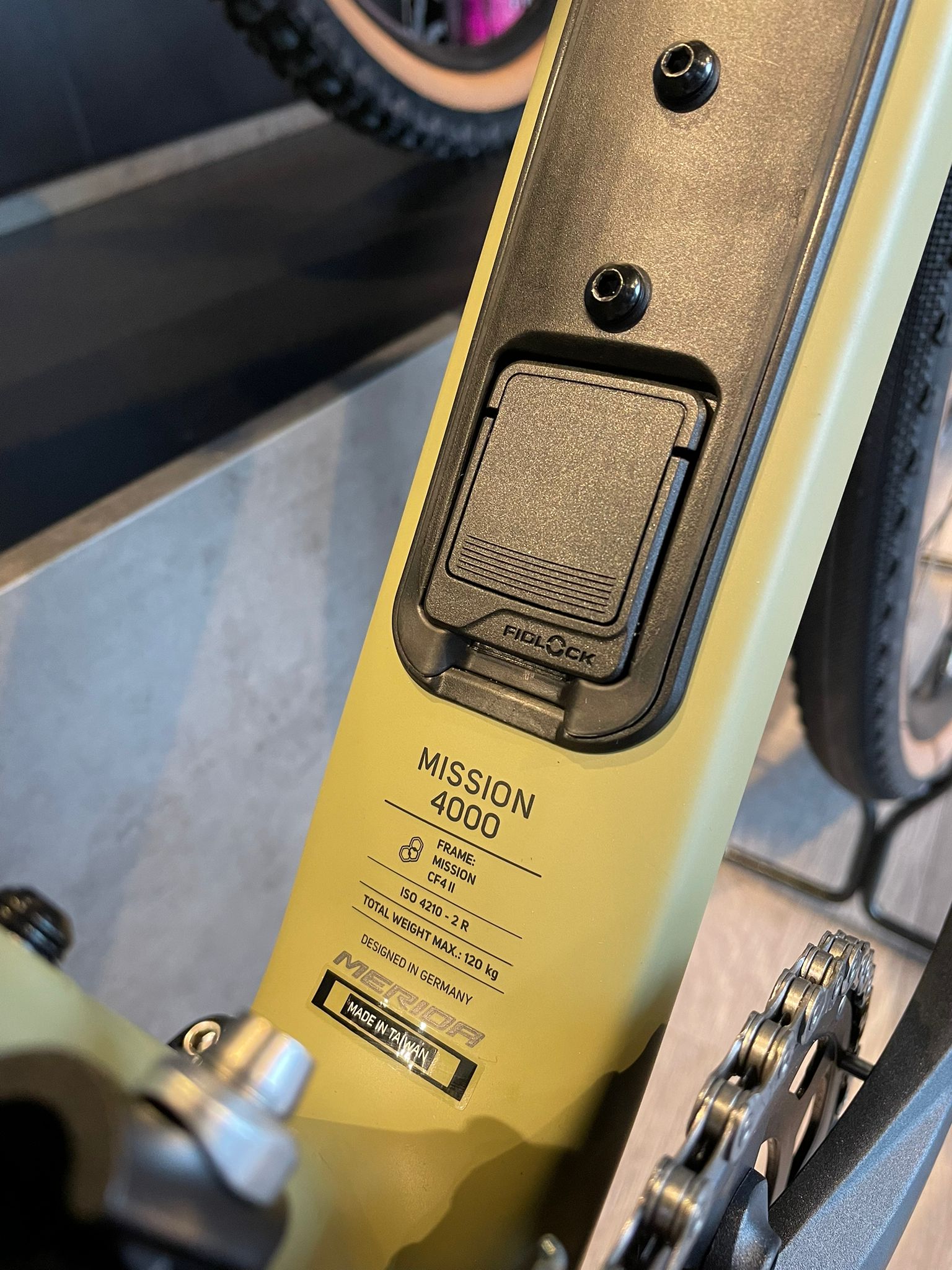 Merida MISSION 4000 Shimano GRX 2026 (Verde oliva, opaco) - immagine 5