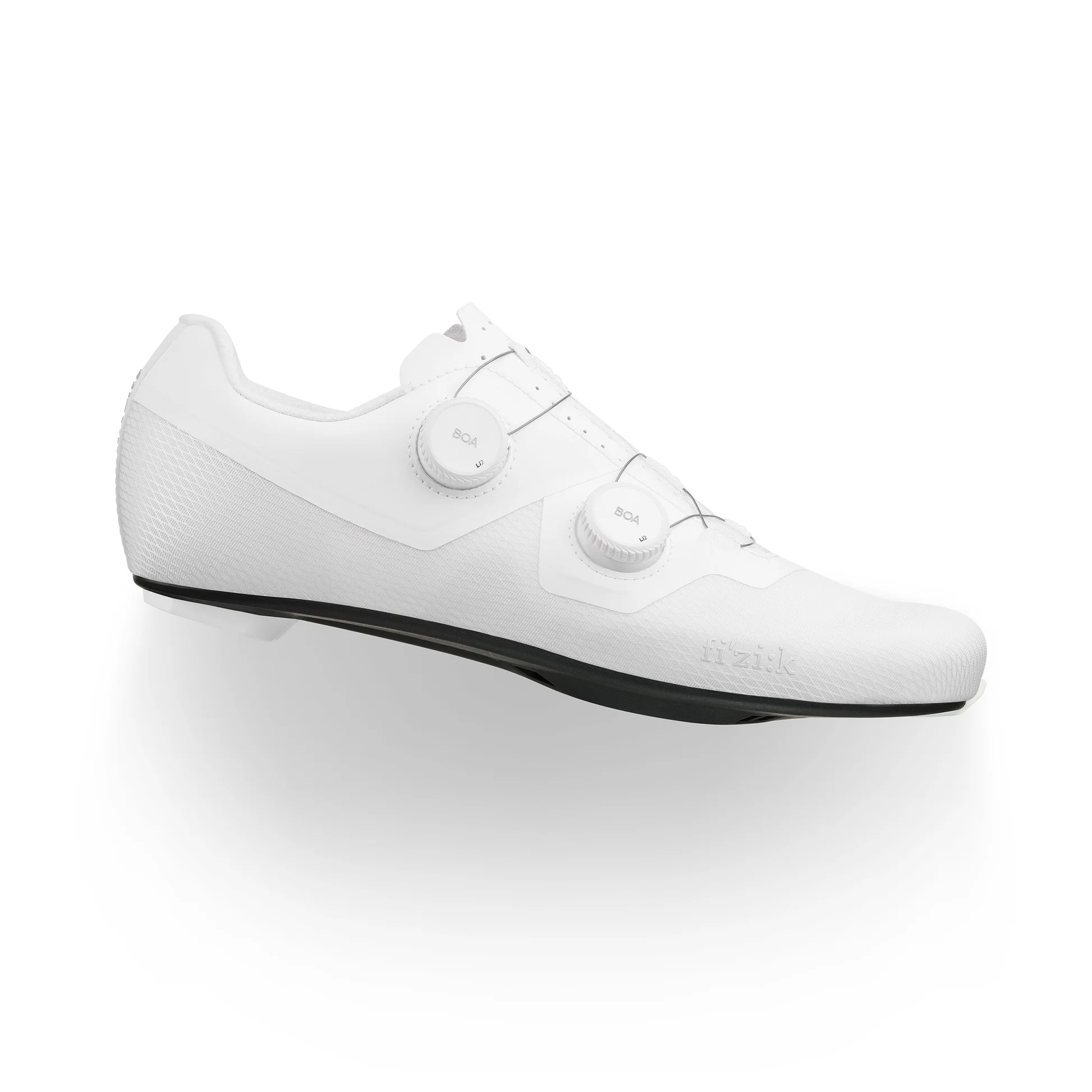 White cycling shoe with dual dials fizik lyra 2026