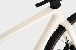 Megamo Silk 03 SLR (2027) SRAM Rival AXS – Marble Sand
